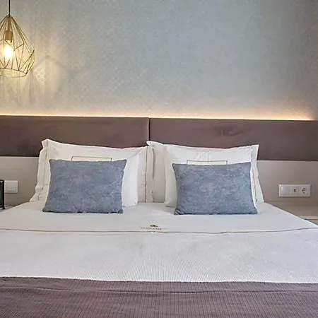 Duplo Charme Boutique Hotel 3*