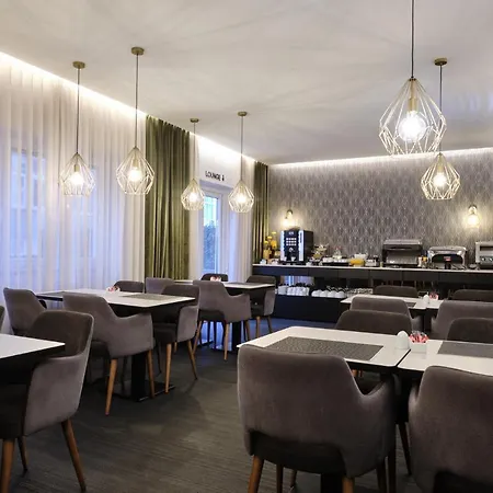 Duplo Charme Boutique 3*