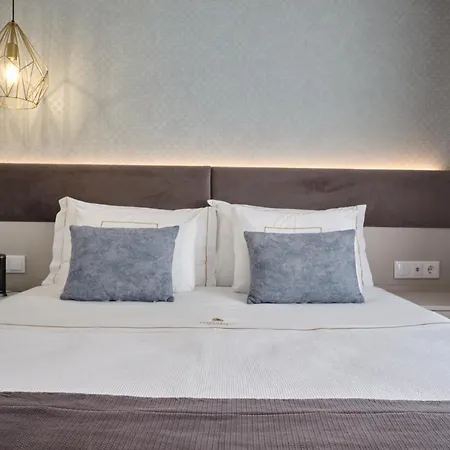 Duplo Charme Boutique 3*